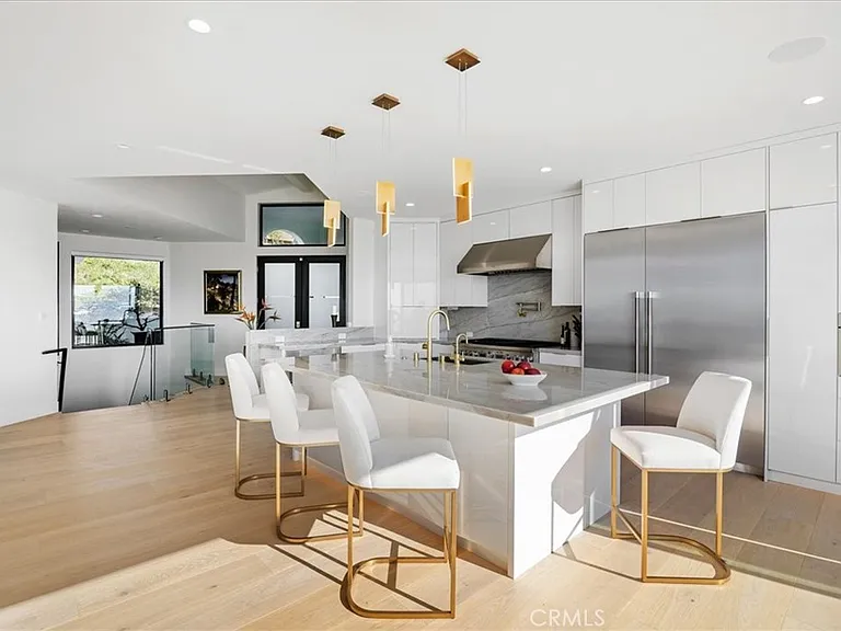 1515 Tahiti Ave — Photo 7