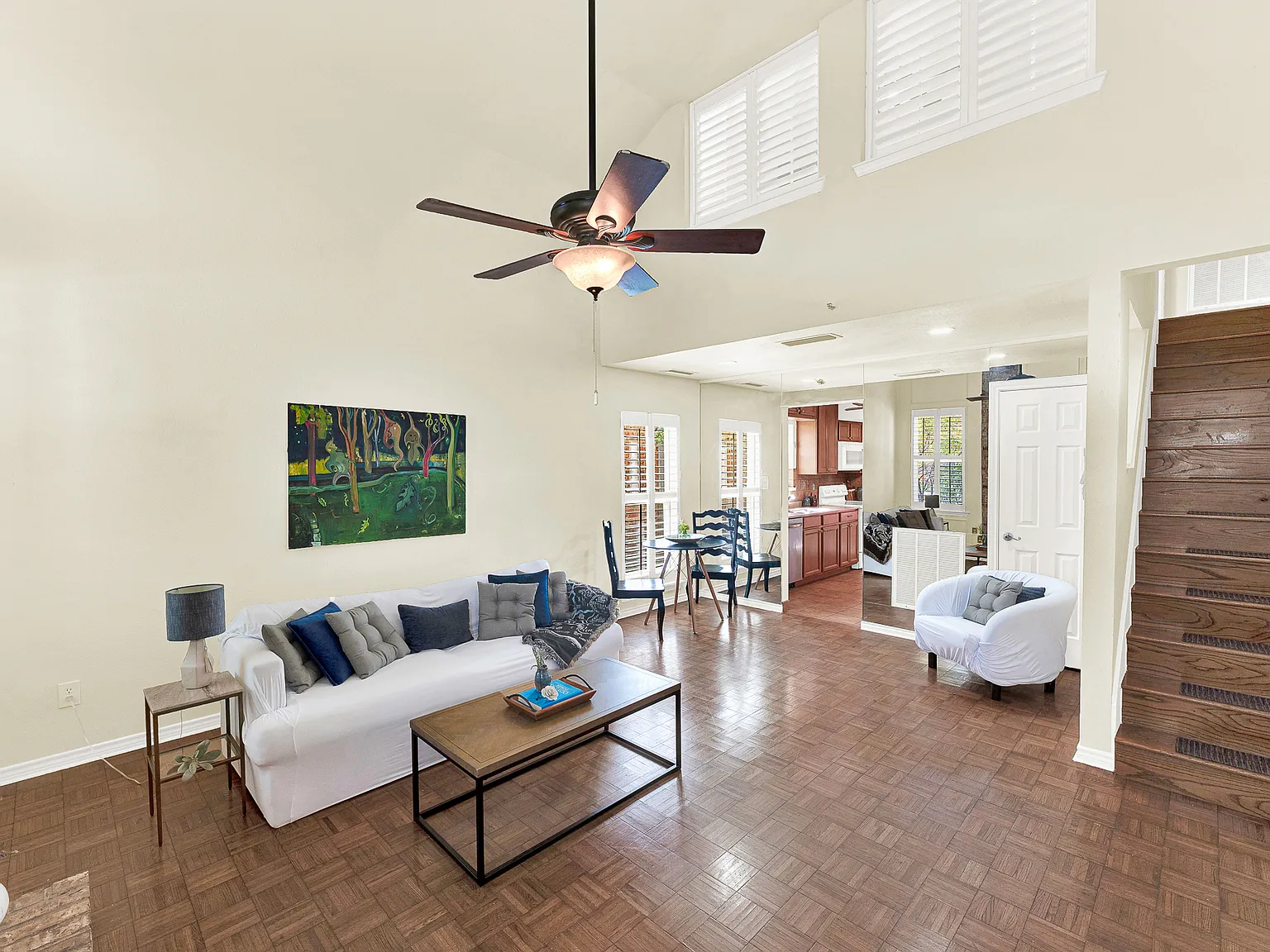 2 bed, 1.5 bath, 1050 sqft, $2,300 — Photo 4
