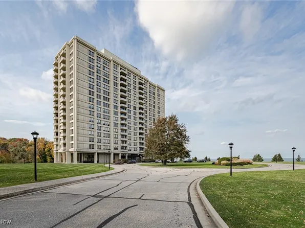 2 Bratenahl Pl APT 8B, Bratenahl, OH 44108