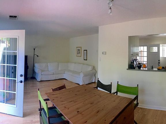 2nd image of 4693 Persimmon Pl