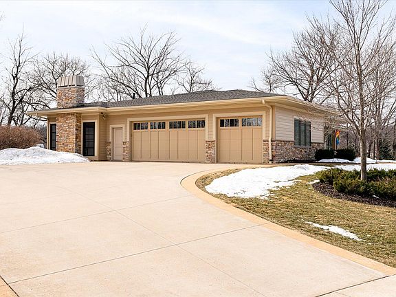 2nd image of 3340 Emerald Valley Dr