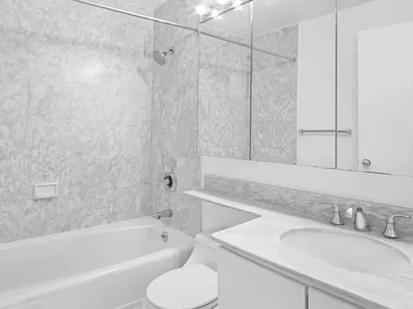 295 Greenwich Street image 11 of 17