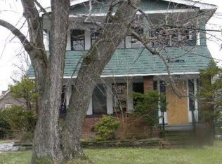 1696 Belmar Rd, Cleveland Heights, OH 44118