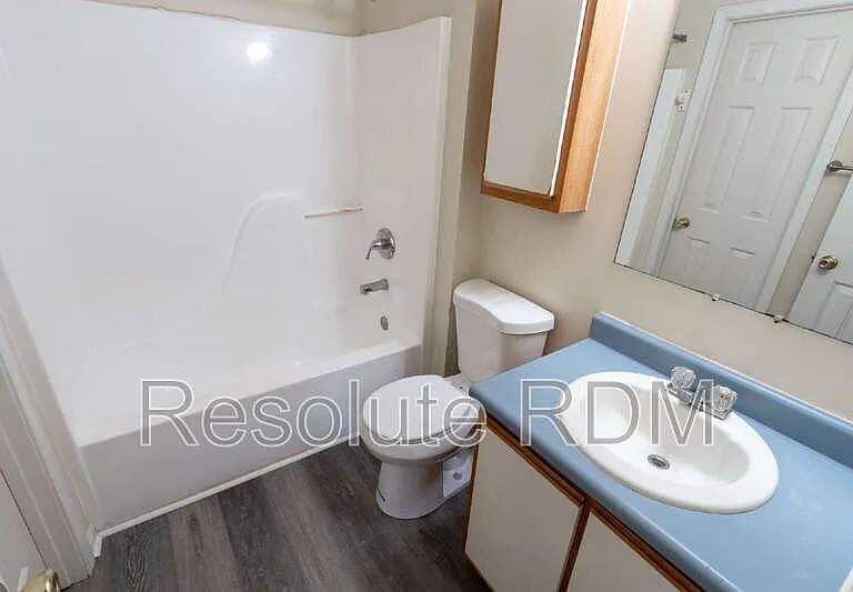 3826 Ireland Dr — Photo 19