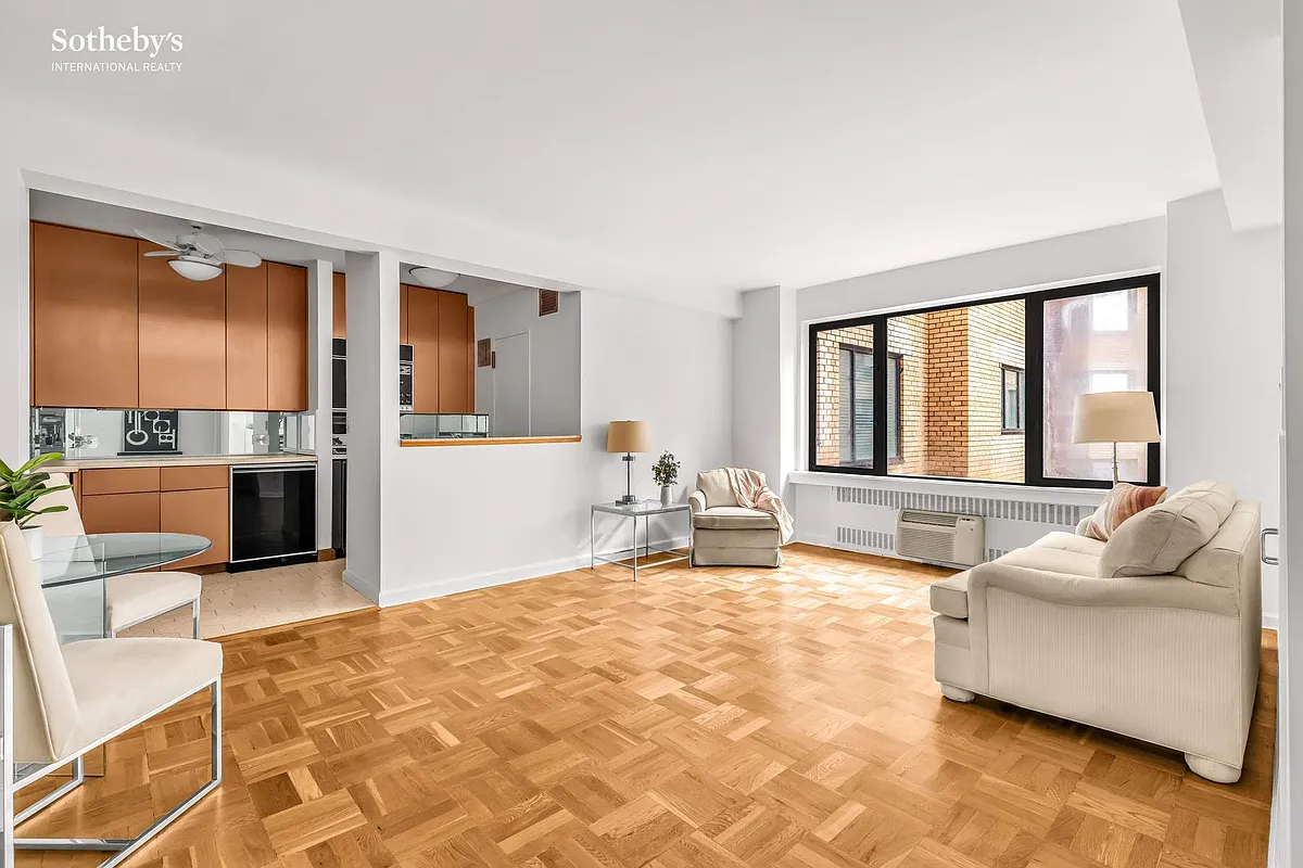 45 East End Ave Unit 9J  