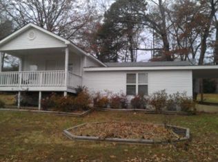 496 3rd St, Clinton, AR 72031