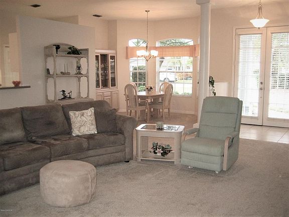 5th image of 8011 Glastonbury Pl