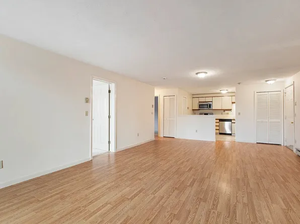 11 Gibbs St, Worcester, MA