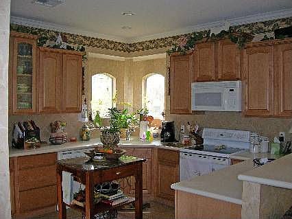 5th image of 3201 Bower Ct