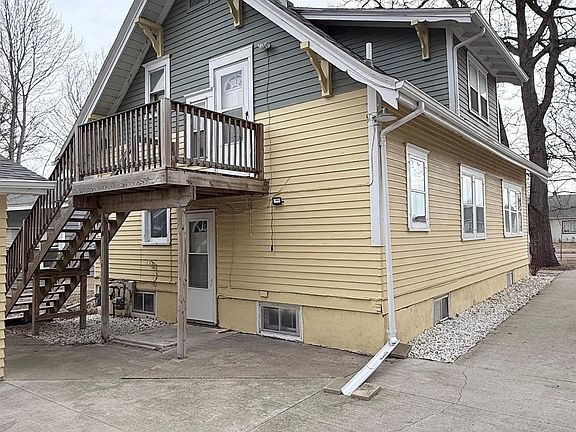2nd image of 117 S Pine St