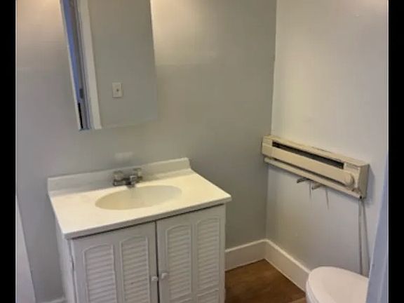 5th image of 618 Central Ave N #2
