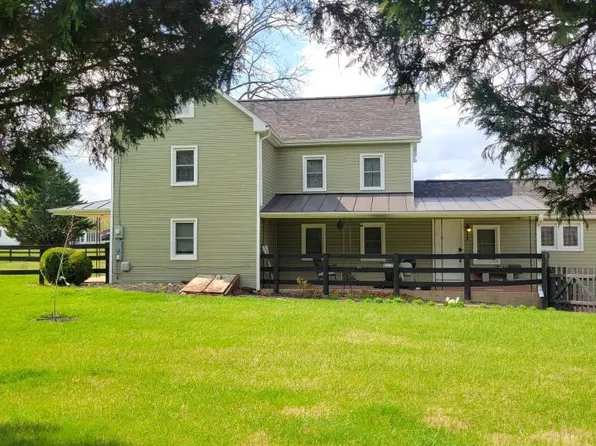 49 Angus Ln, Inwood, WV 25428