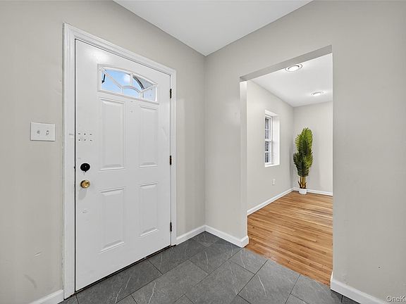 4th image of 5 Stoll Street