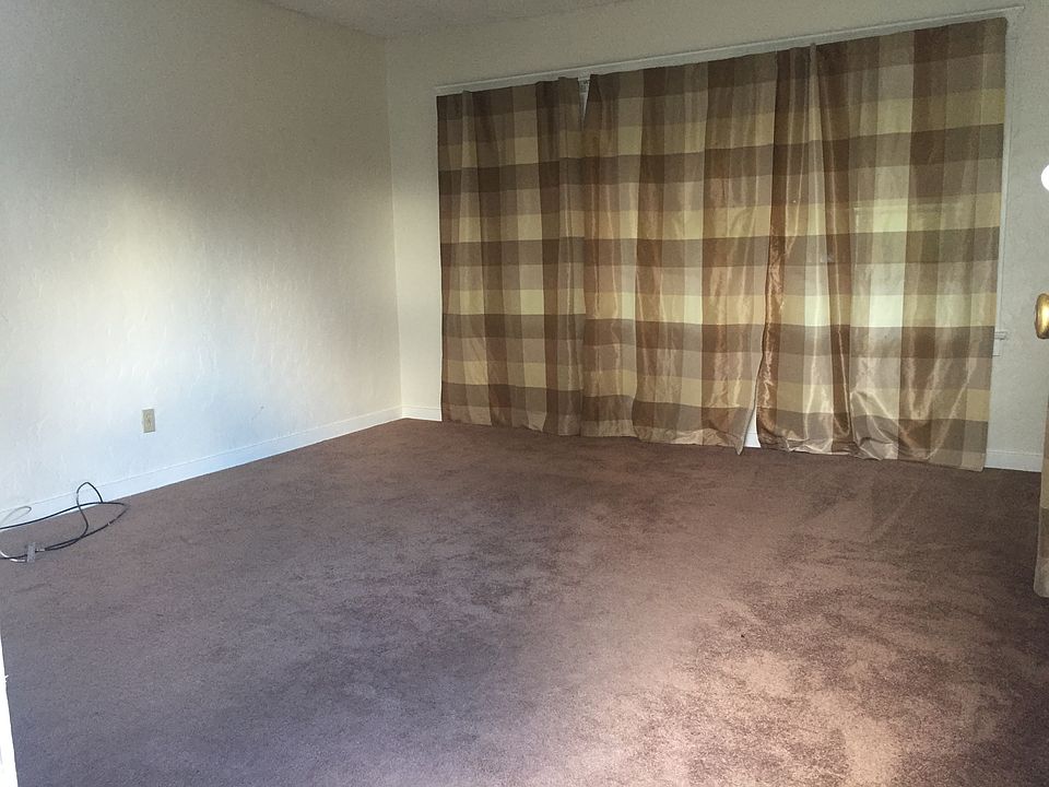 2nd image of 11966 Olive St