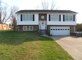 537 S Market St, Carmichaels, PA 15320