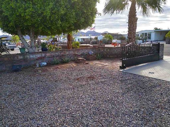 3rd image of 13572 E 46th Dr