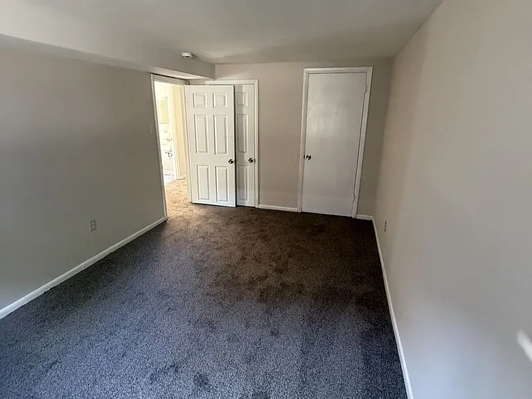 121 Main St — Photo 11