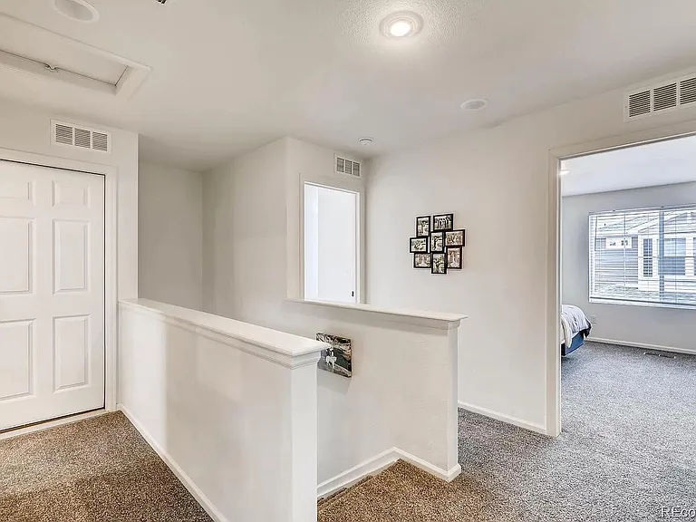 241 S Oak Hill St — Photo 11