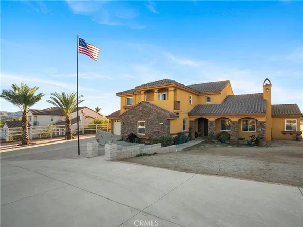 17531 Fairbreeze Ct, Riverside, CA 92504