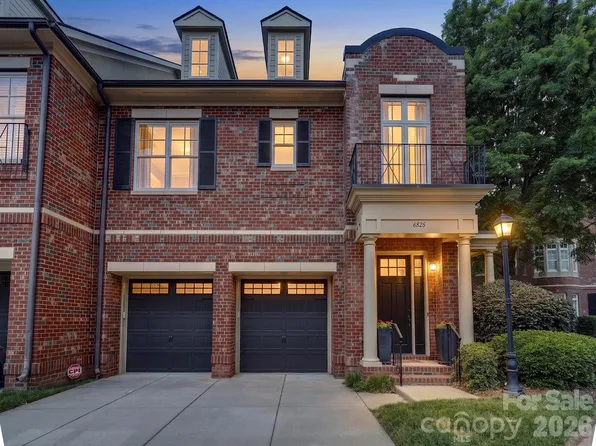 6826 Louisburg Square Ln, Charlotte, NC 28210
