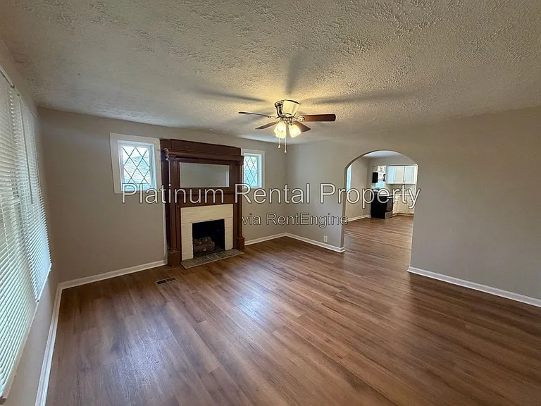 3224 Forrest Hills Dr SW — Photo 6