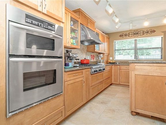 5th image of 2805 Casa Aloma Way