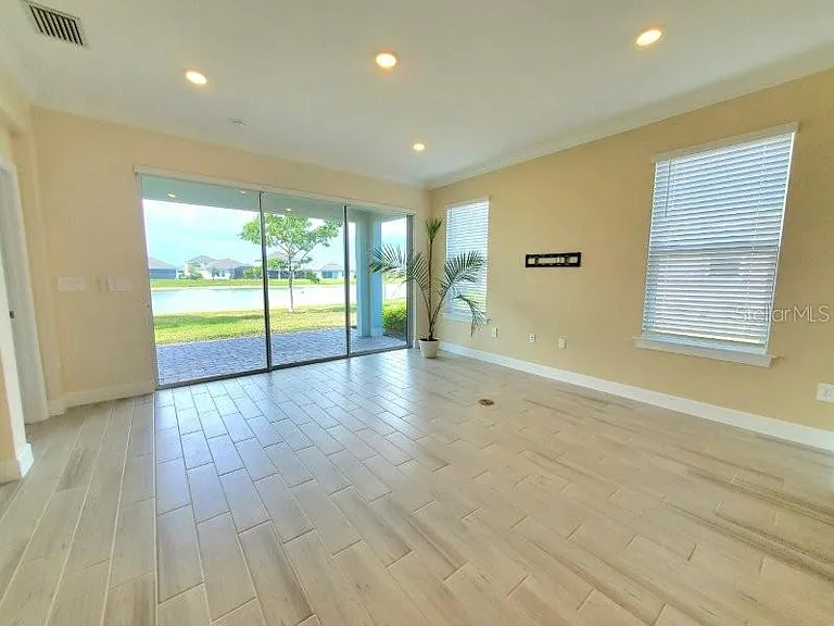 16087 Ivy Ridge Ct — Photo 18