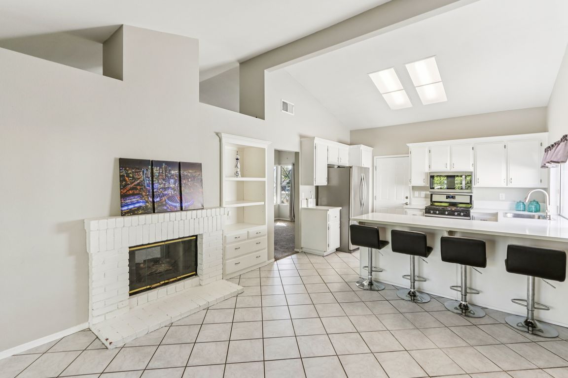 next background image