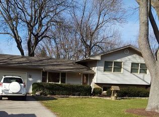 1941 Lindenwood Ct, Aurora, IL 60506