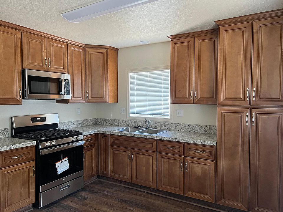 1st image of 244 Acacia Ave