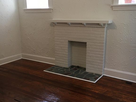 3rd image of 1306 McCausland Ave