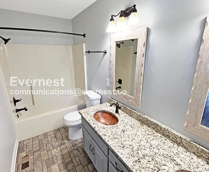 110 Beechbrook Ct — Photo 7