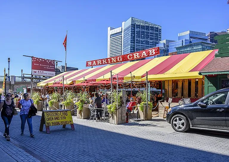 Watermark Seaport — Photo 37