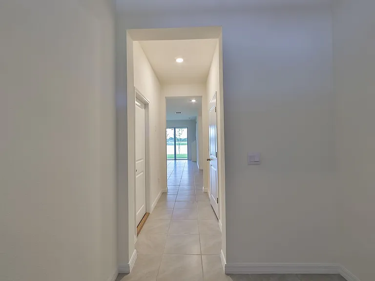 233 Mangrove Shade Cir — Photo 6