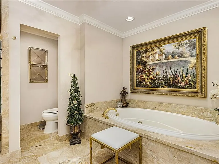 950 Galleon Dr — Photo 25