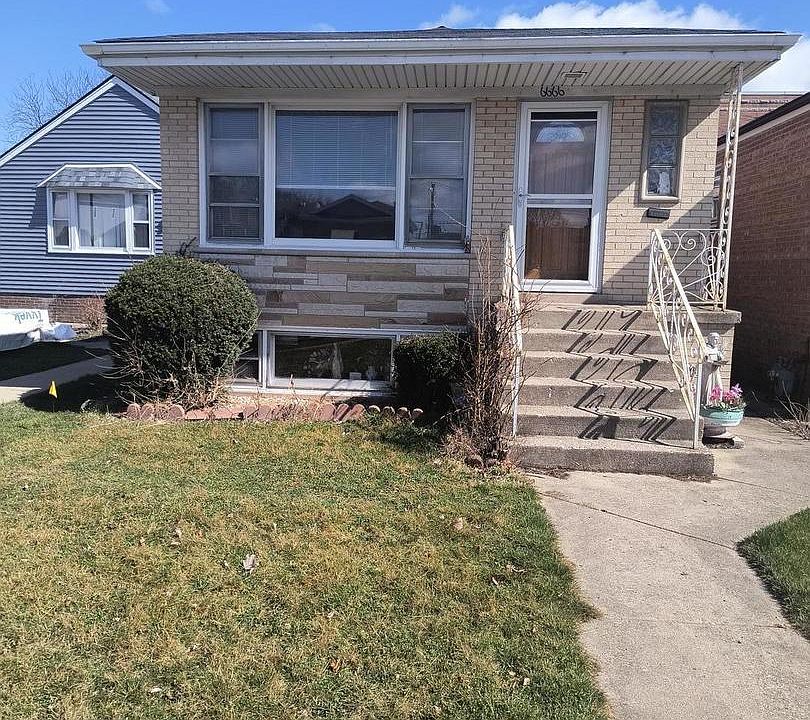 1st image of 6666 W Montrose Ave