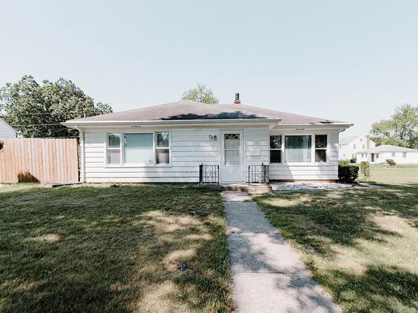 3920 Robinwood Dr, Fort Wayne, IN 46806