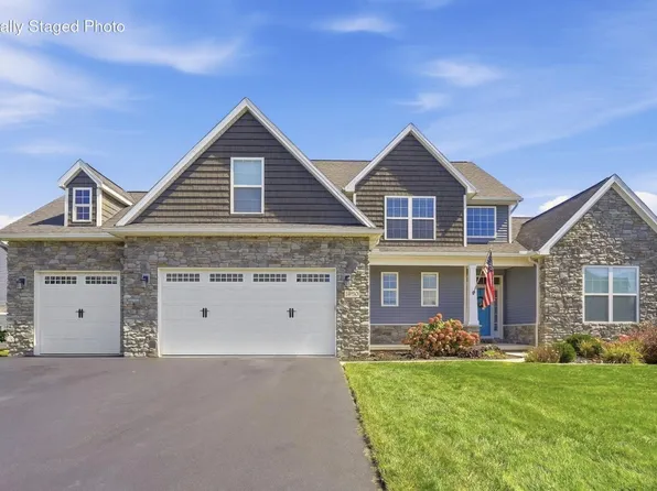 24950 Saddle Horn Dr, Perrysburg, OH 43551