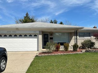 33208 Stoner Dr, Sterling Heights, MI 48312