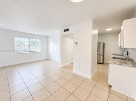 2300 E Superior St, Opa Locka, FL