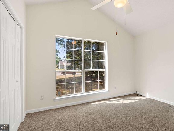 3rd image of 240 Plantation Blvd