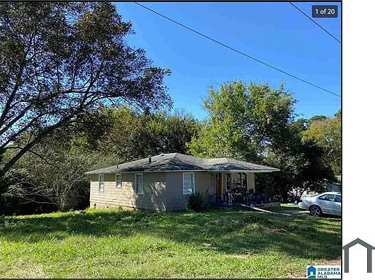 3 bed, 1110 sqft, $1,300 — Photo 2
