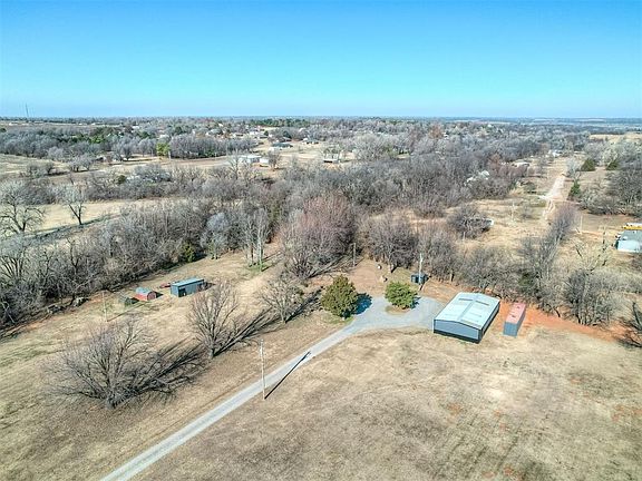 4th image of 407 Burntwood Dr
