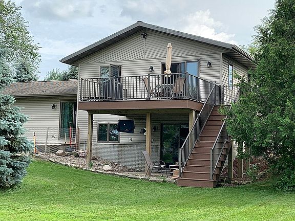 2nd image of W11438 Lake Dr