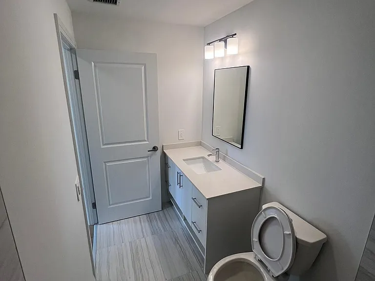 1333 Weber St E #501 — Photo 21