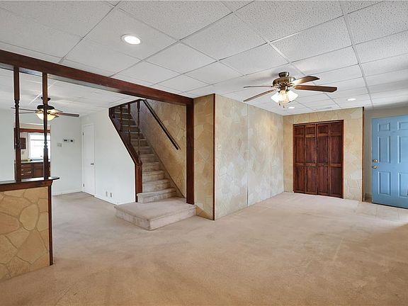 5th image of 226 E 9th St