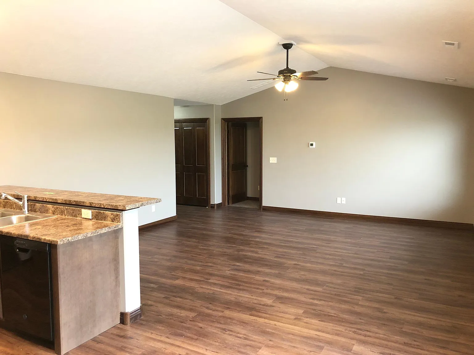 2 bed, 1322 sqft, $1,850 — Photo 3
