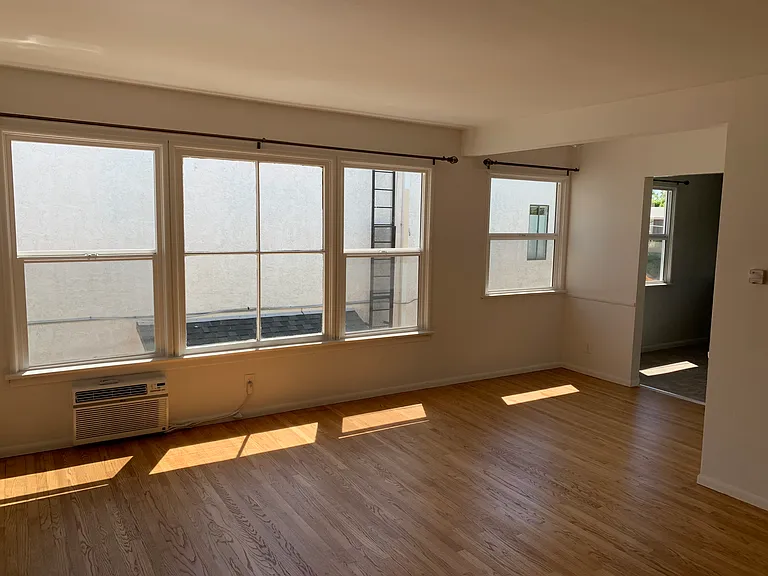Magnolia Apartments — Photo 22