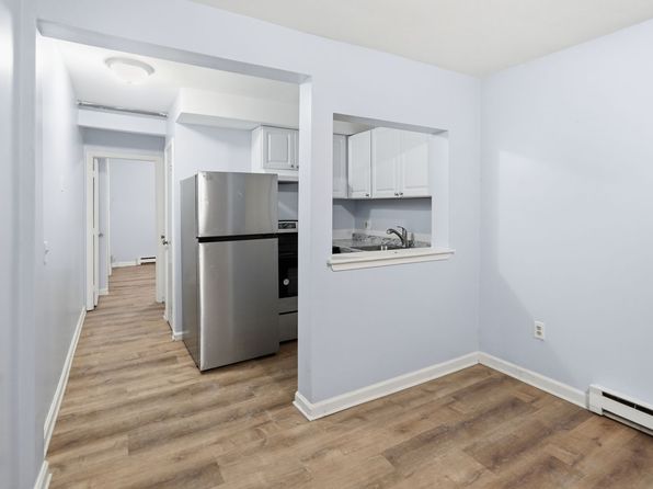 440 Saw Mill Rd #1B