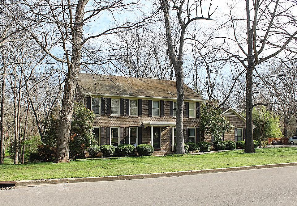 1st image of 1738 Somerset Dr